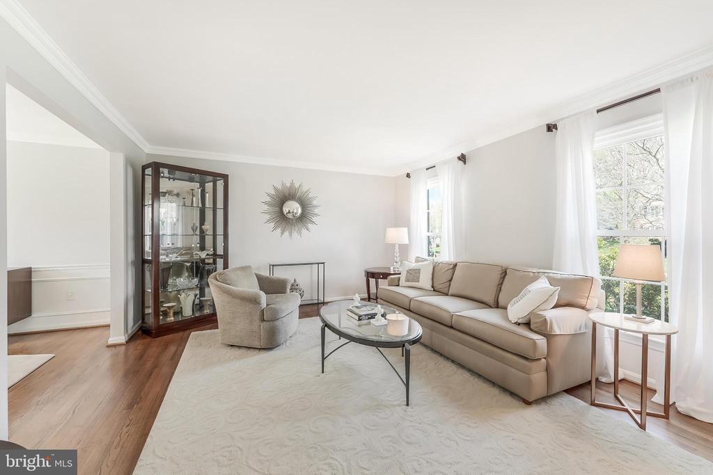 10417 SILK OAK DRIVE
