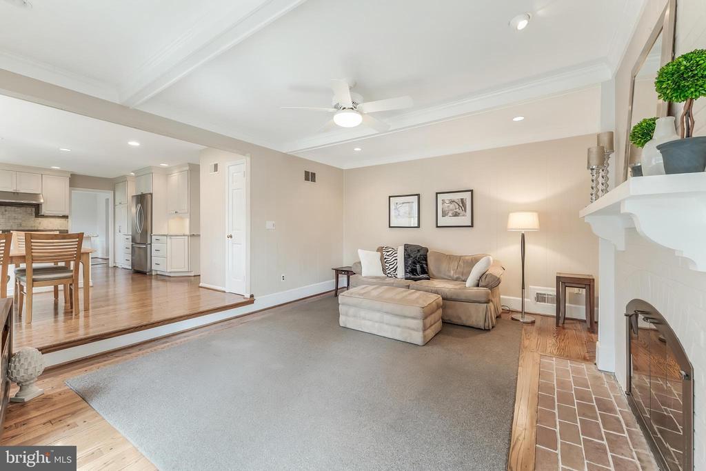 10417 SILK OAK DRIVE