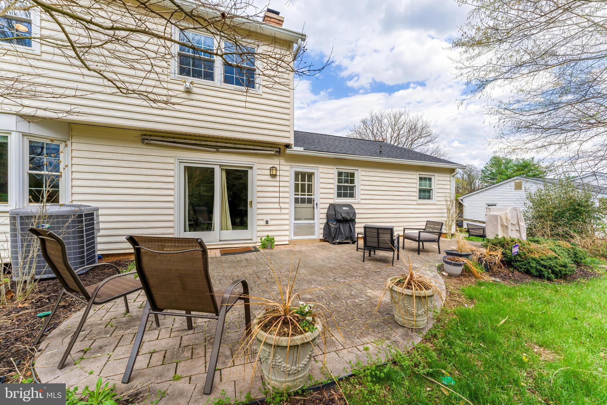 10417 SILK OAK DRIVE