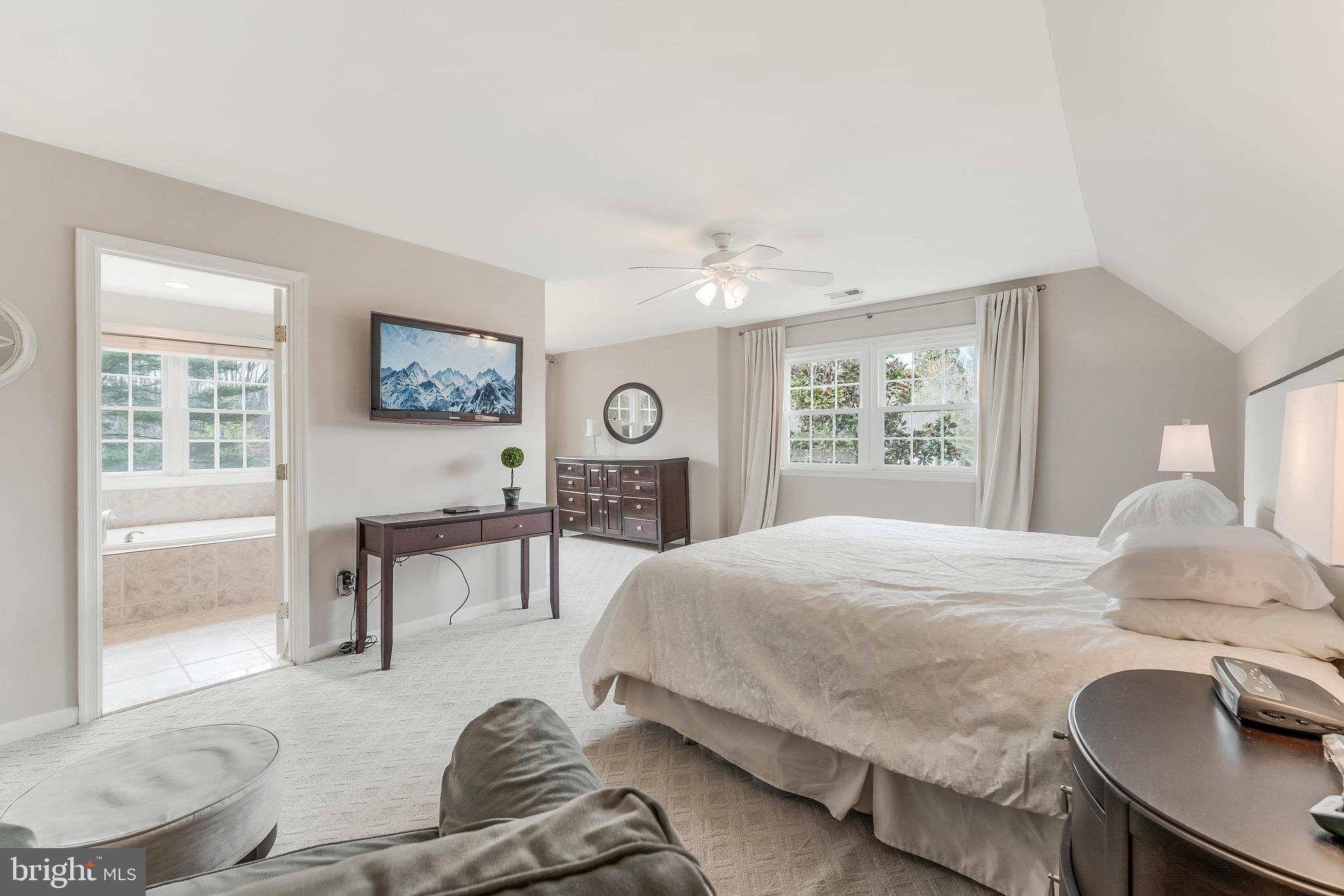 10417 SILK OAK DRIVE