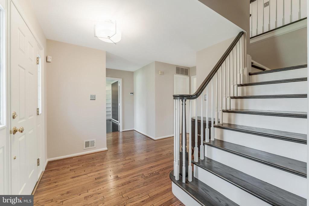 10417 SILK OAK DRIVE