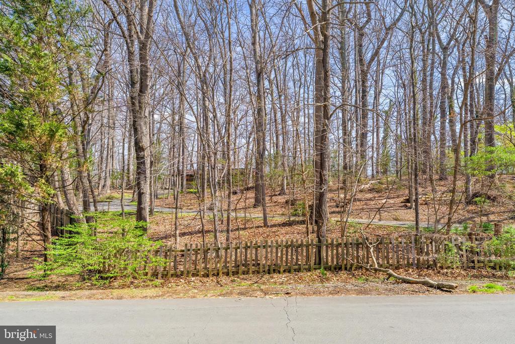 901 CHINQUAPIN ROAD