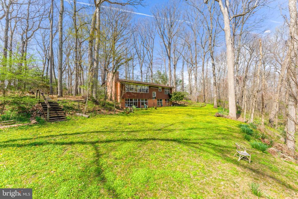 901 CHINQUAPIN ROAD