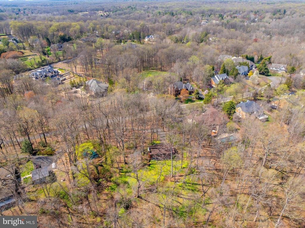 901 CHINQUAPIN ROAD