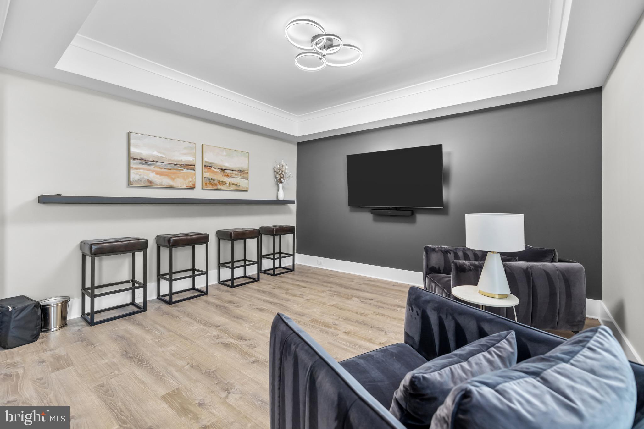 1118 WESTBRIAR COURT NE
