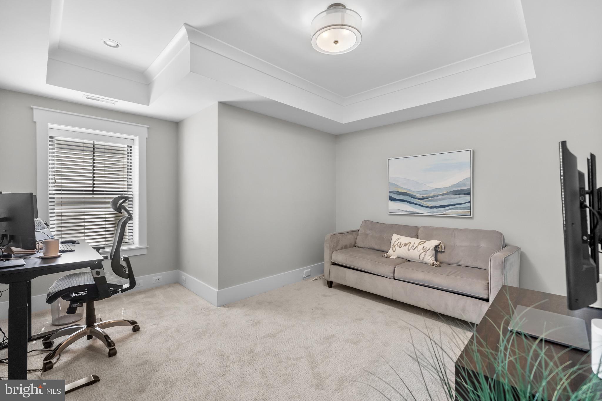 1118 WESTBRIAR COURT NE