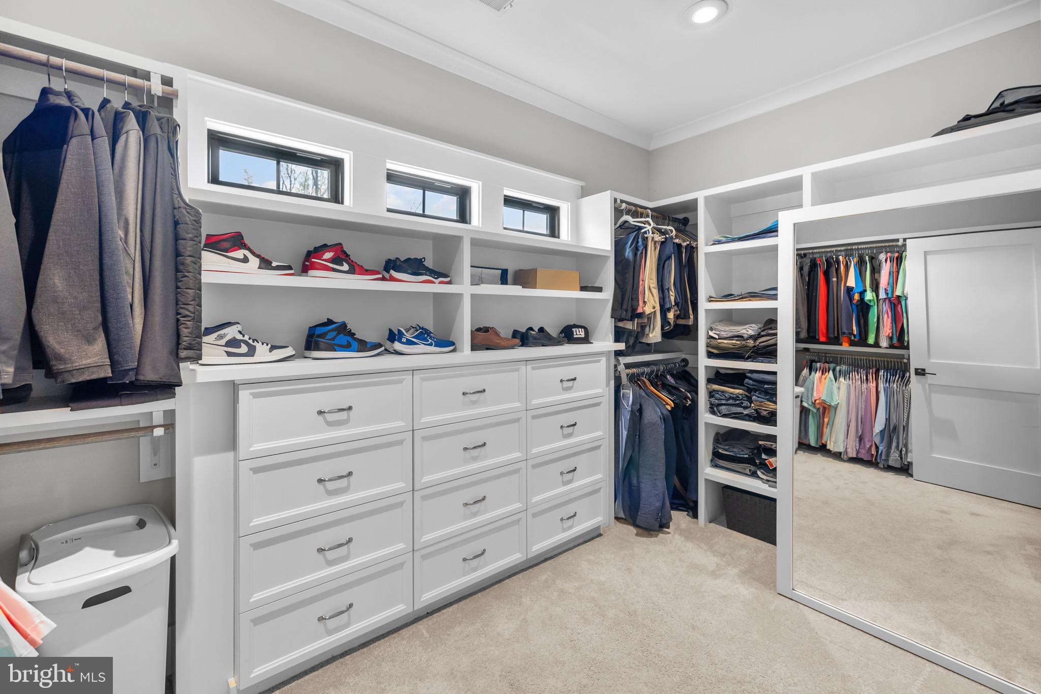 1118 WESTBRIAR COURT NE