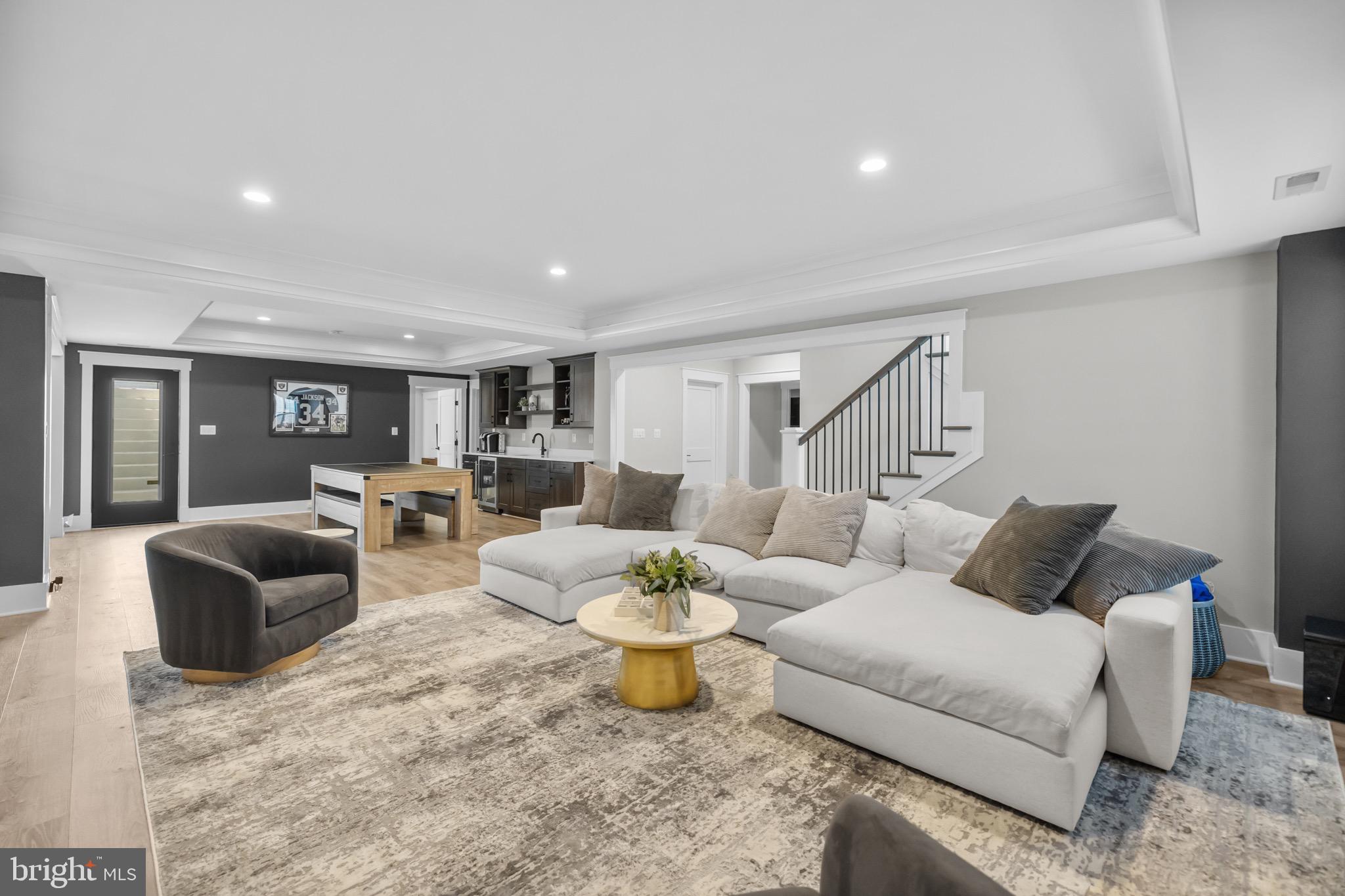 1118 WESTBRIAR COURT NE