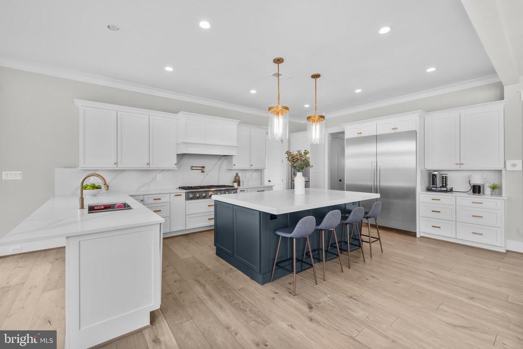 1118 WESTBRIAR COURT NE