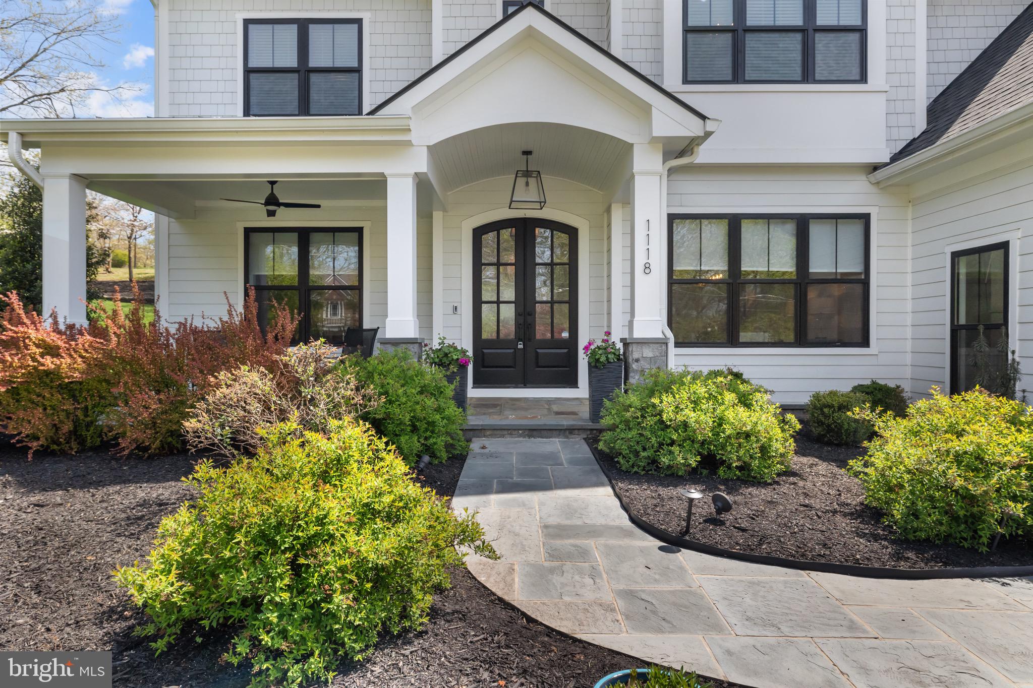 1118 WESTBRIAR COURT NE