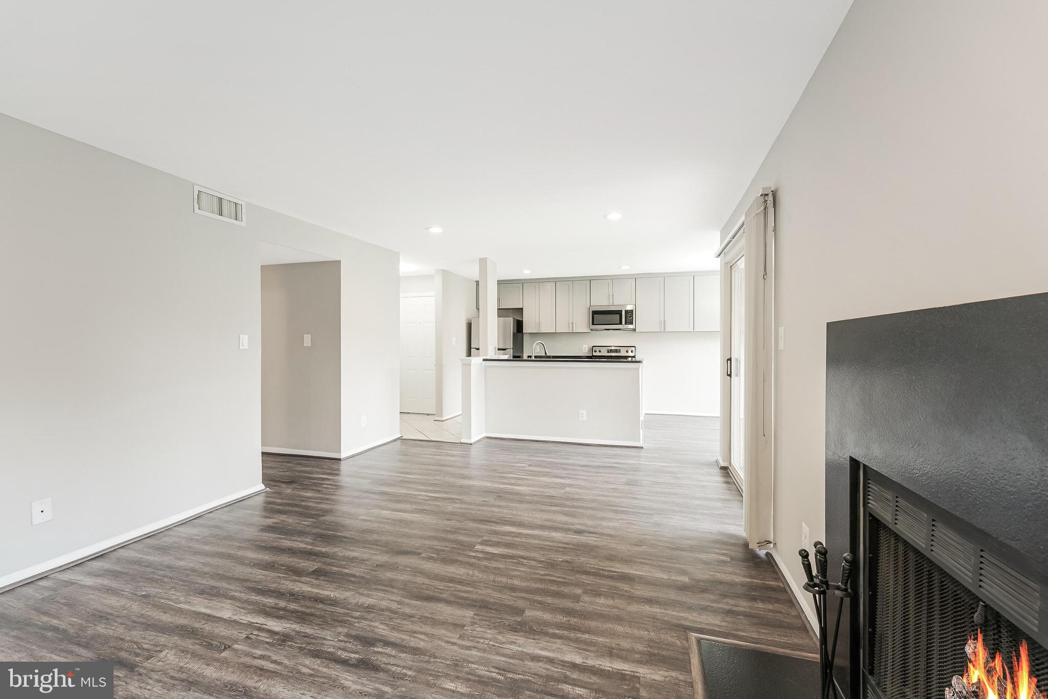 1719 ASCOT WAY 1719D