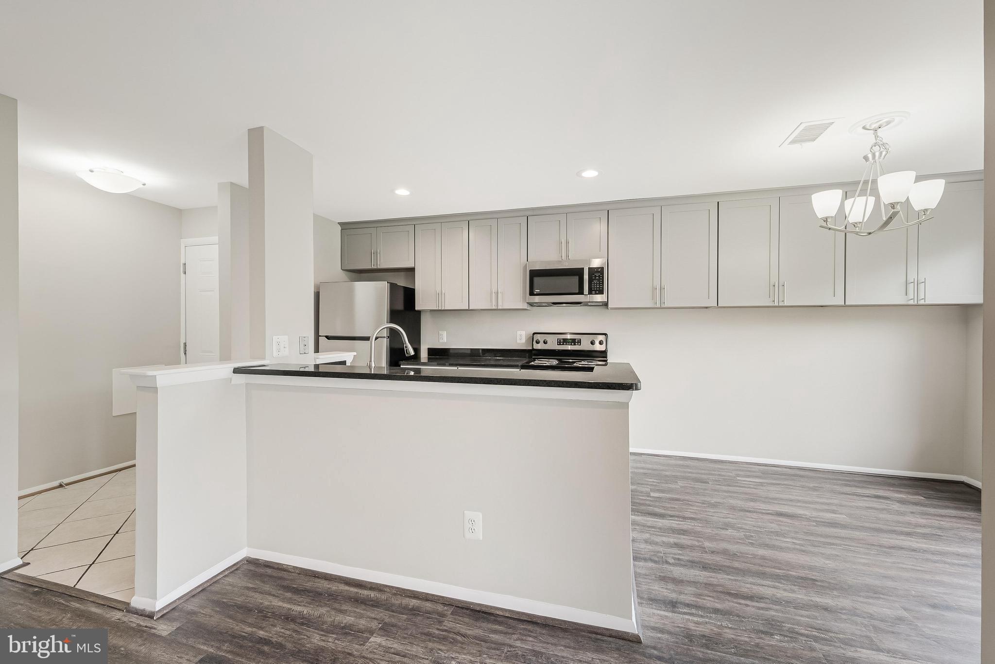 1719 ASCOT WAY 1719D