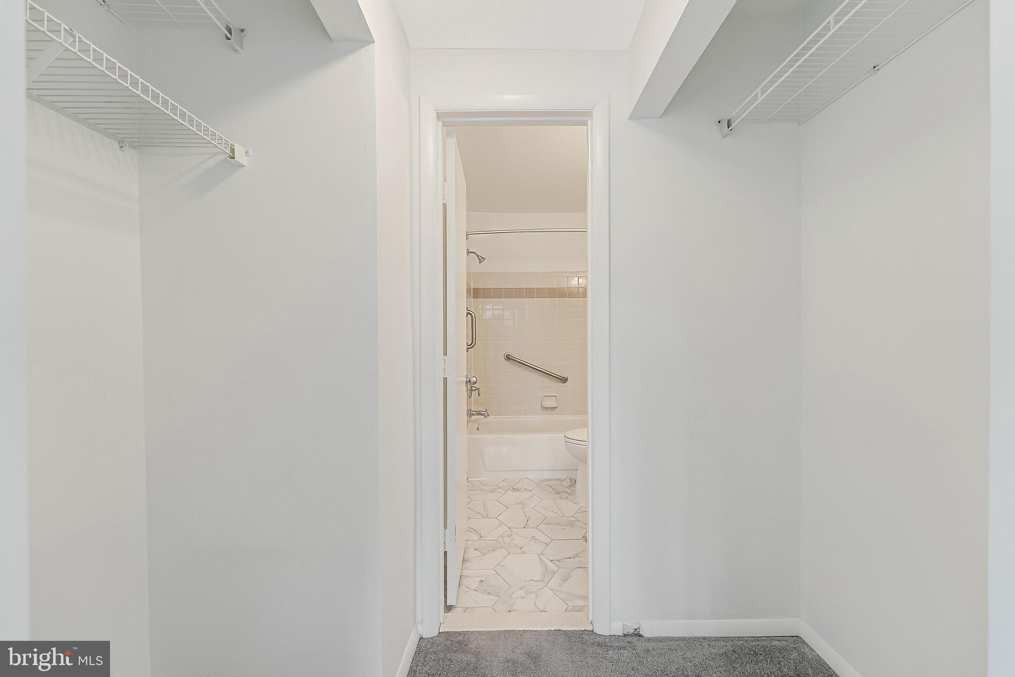 1719 ASCOT WAY 1719D