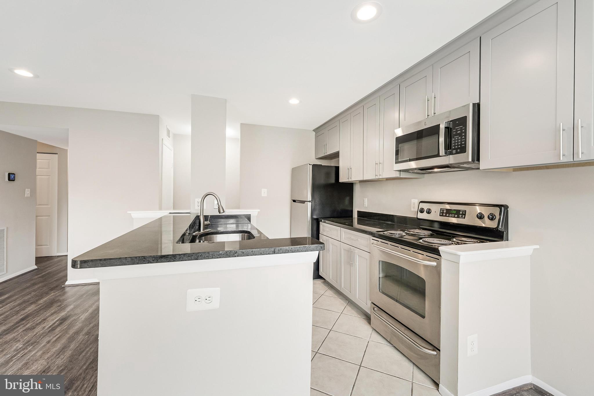 1719 ASCOT WAY 1719D