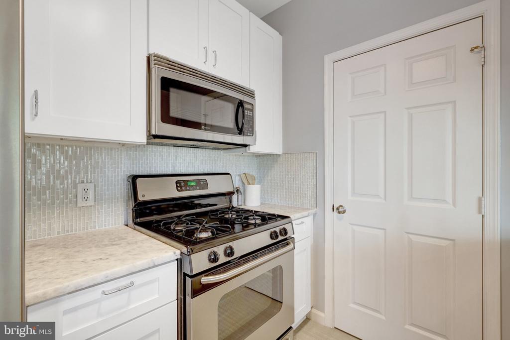 12112 GARDEN GROVE CIRCLE 301