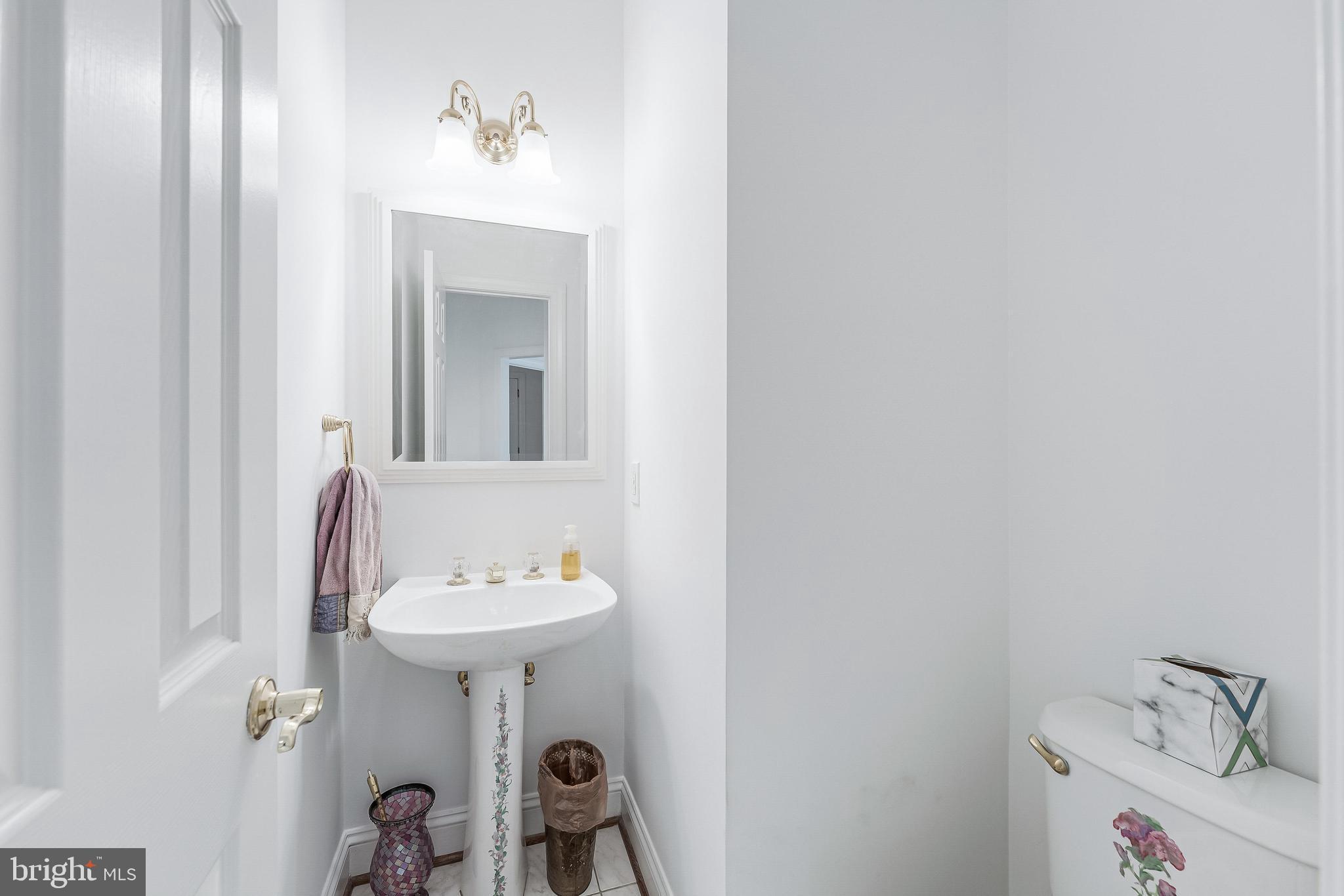 1051 NORTHFALLS COURT