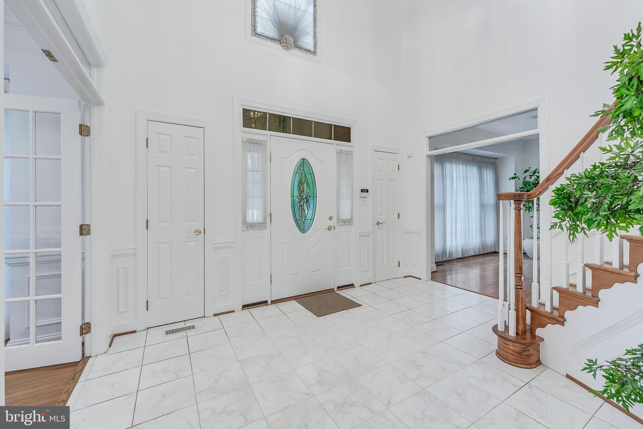 1051 NORTHFALLS COURT