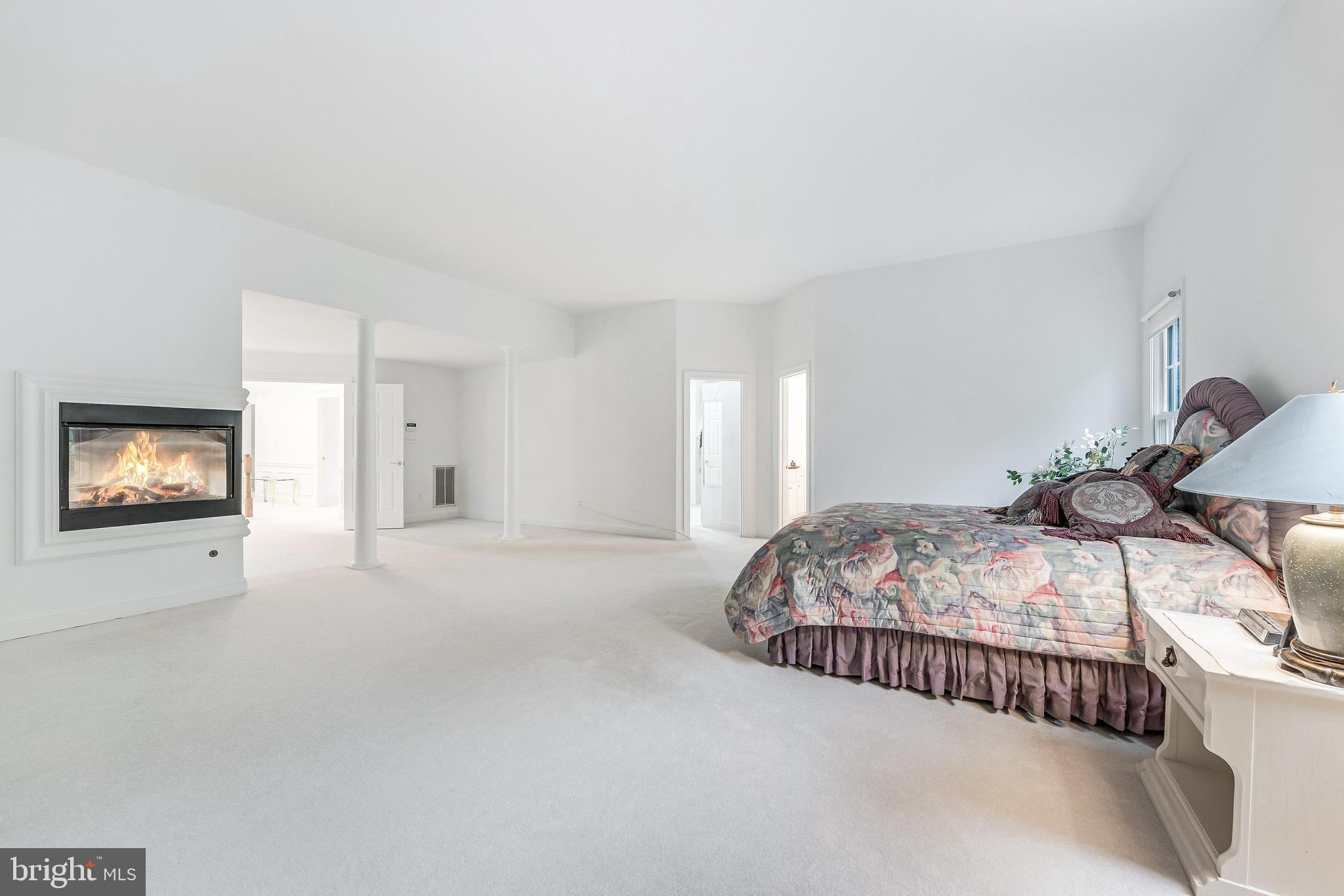 1051 NORTHFALLS COURT