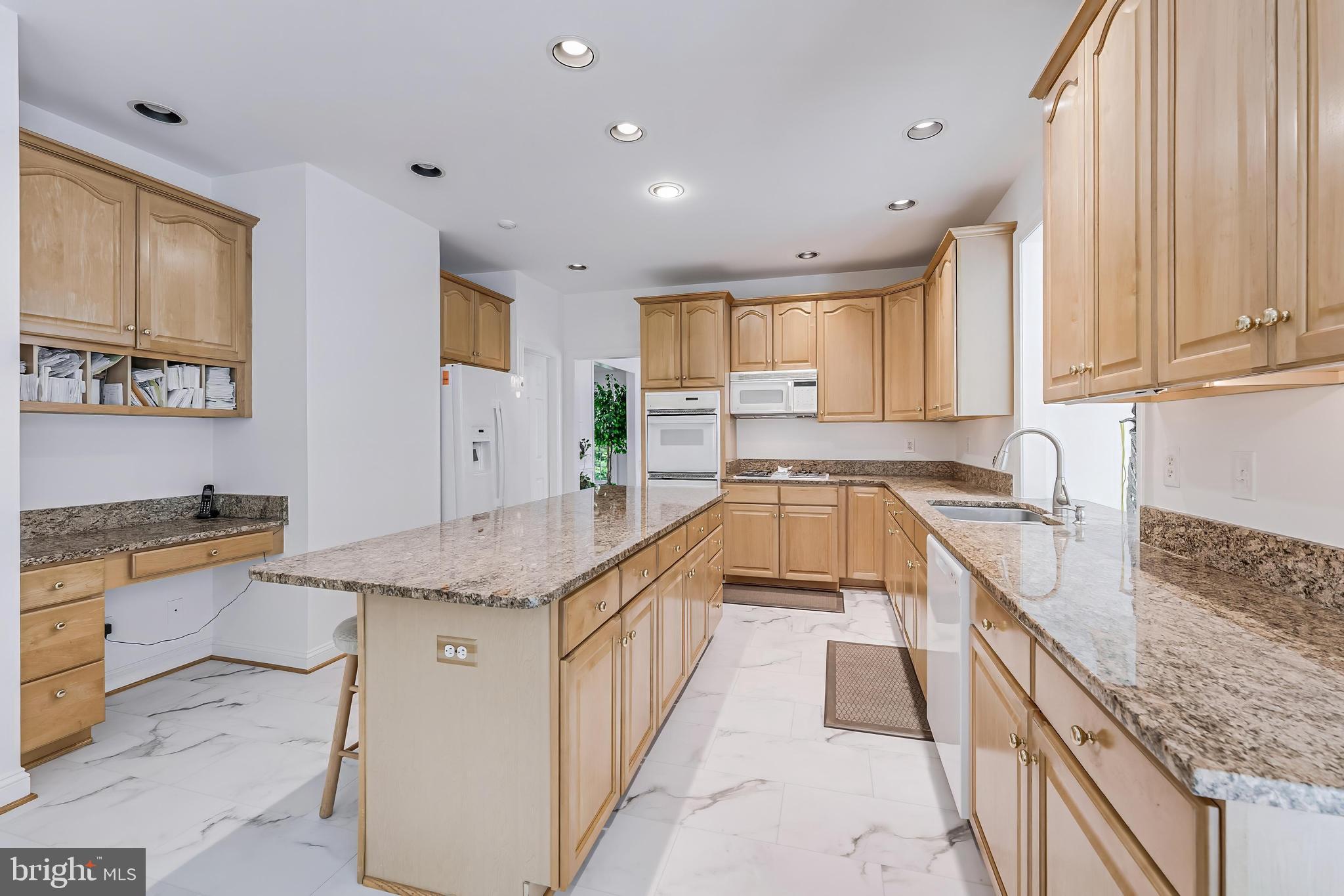 1051 NORTHFALLS COURT