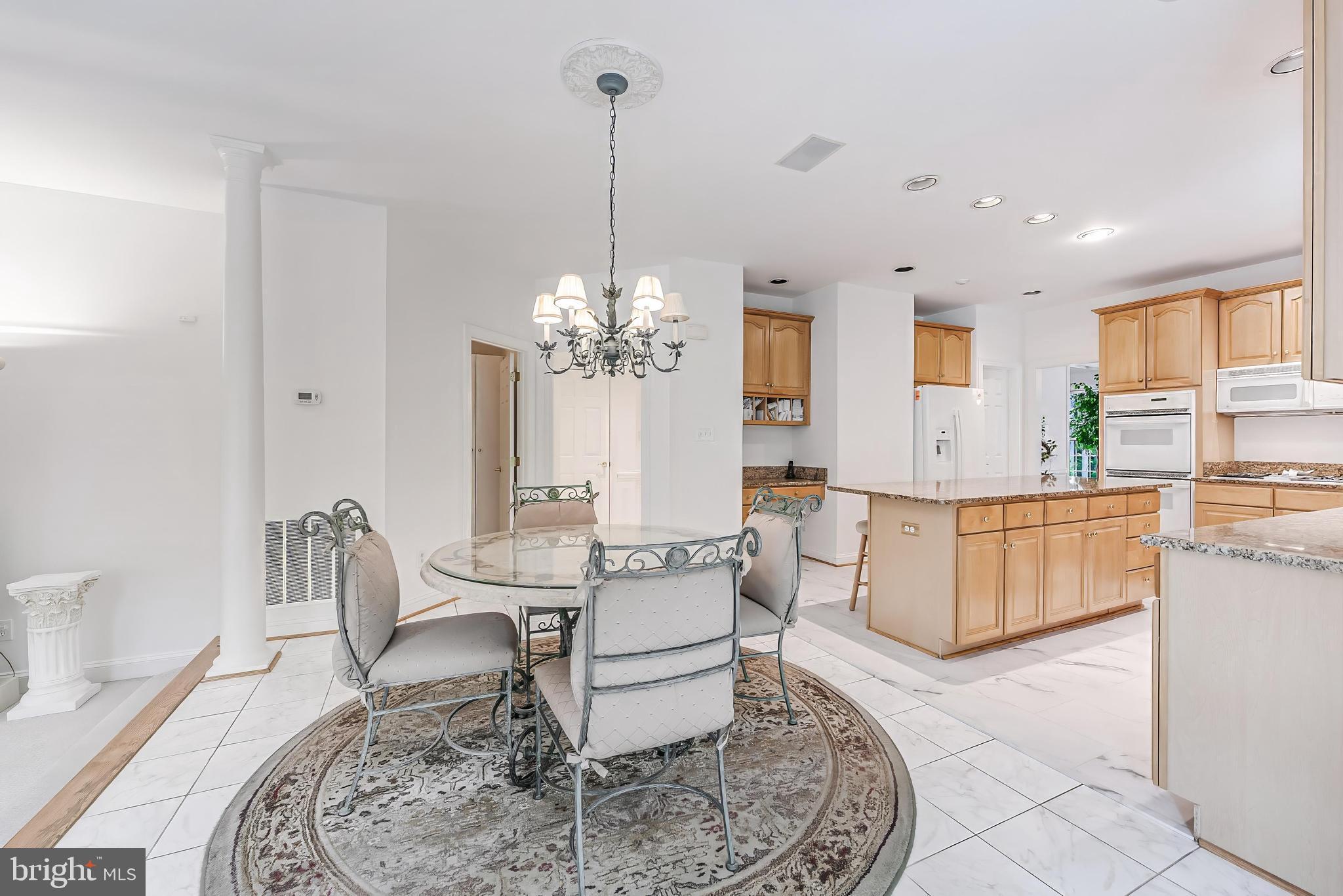 1051 NORTHFALLS COURT