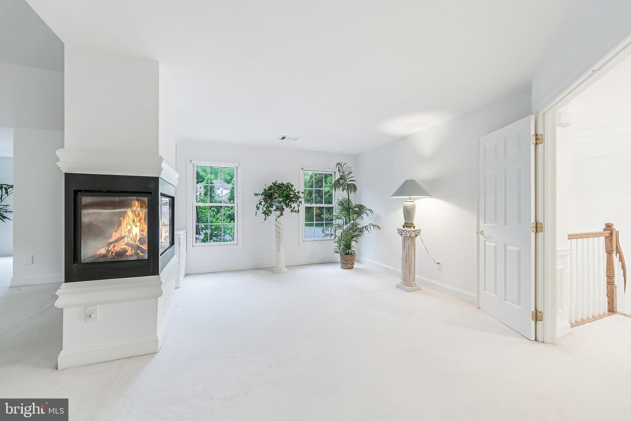 1051 NORTHFALLS COURT