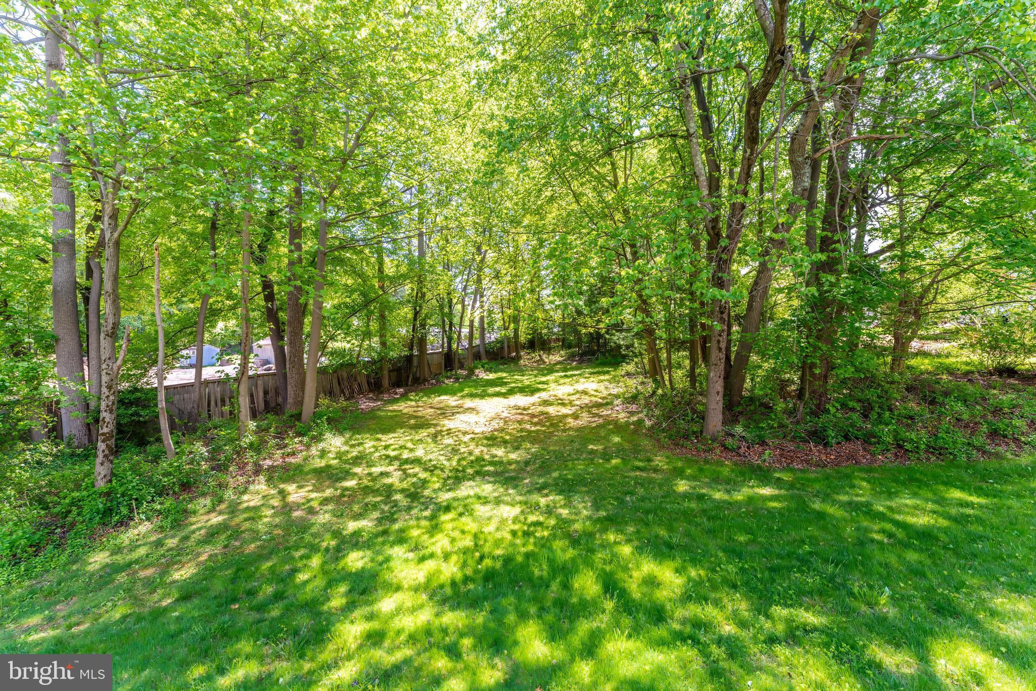 1051 NORTHFALLS COURT