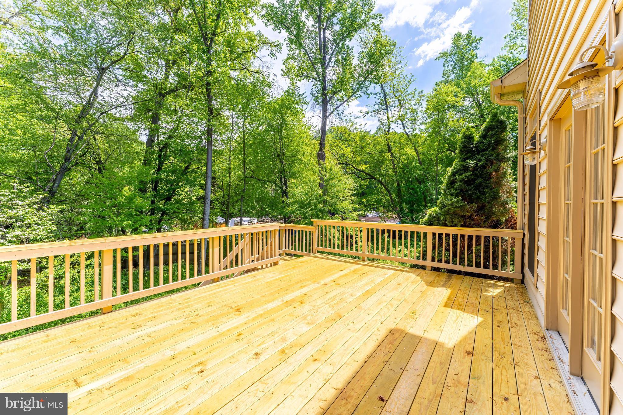 1051 NORTHFALLS COURT