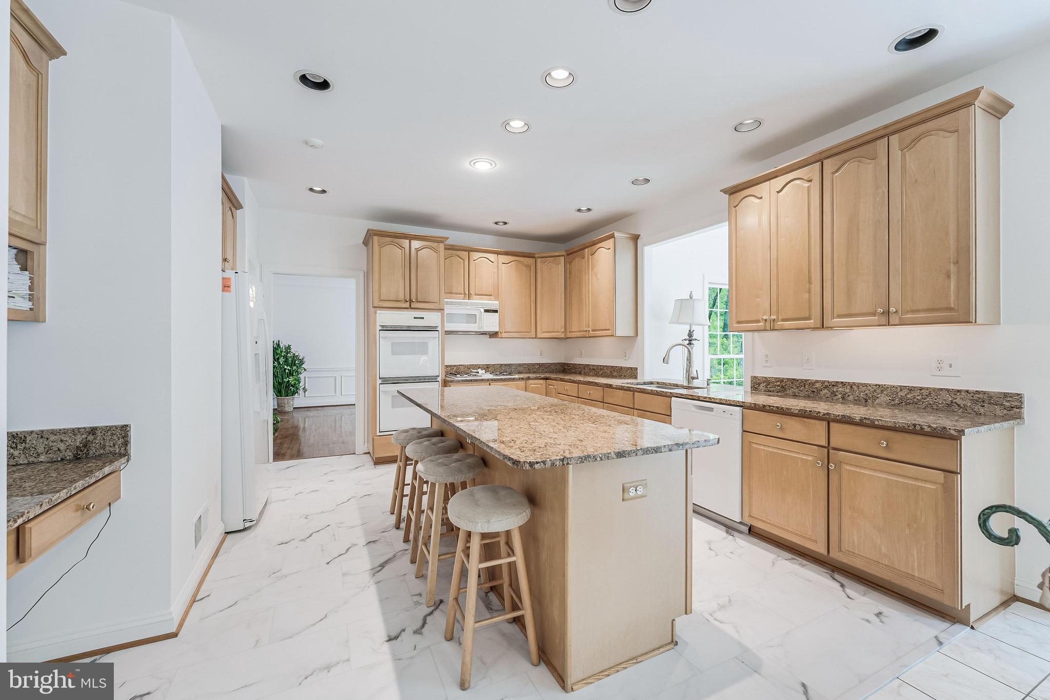 1051 NORTHFALLS COURT