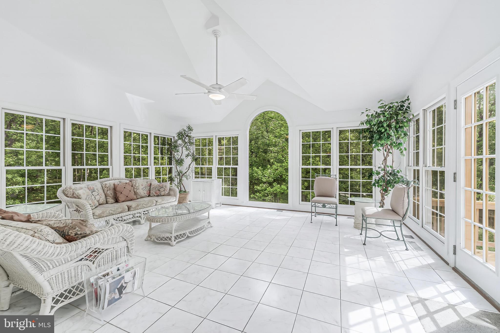 1051 NORTHFALLS COURT