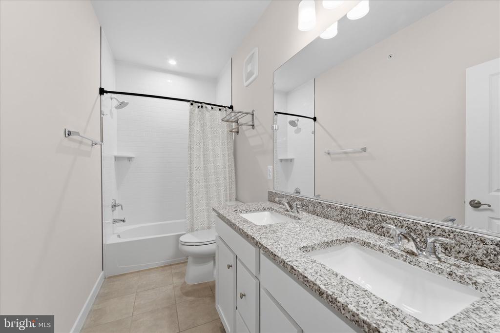 13695 INNOVATION STATION LOOP Unit: 77B