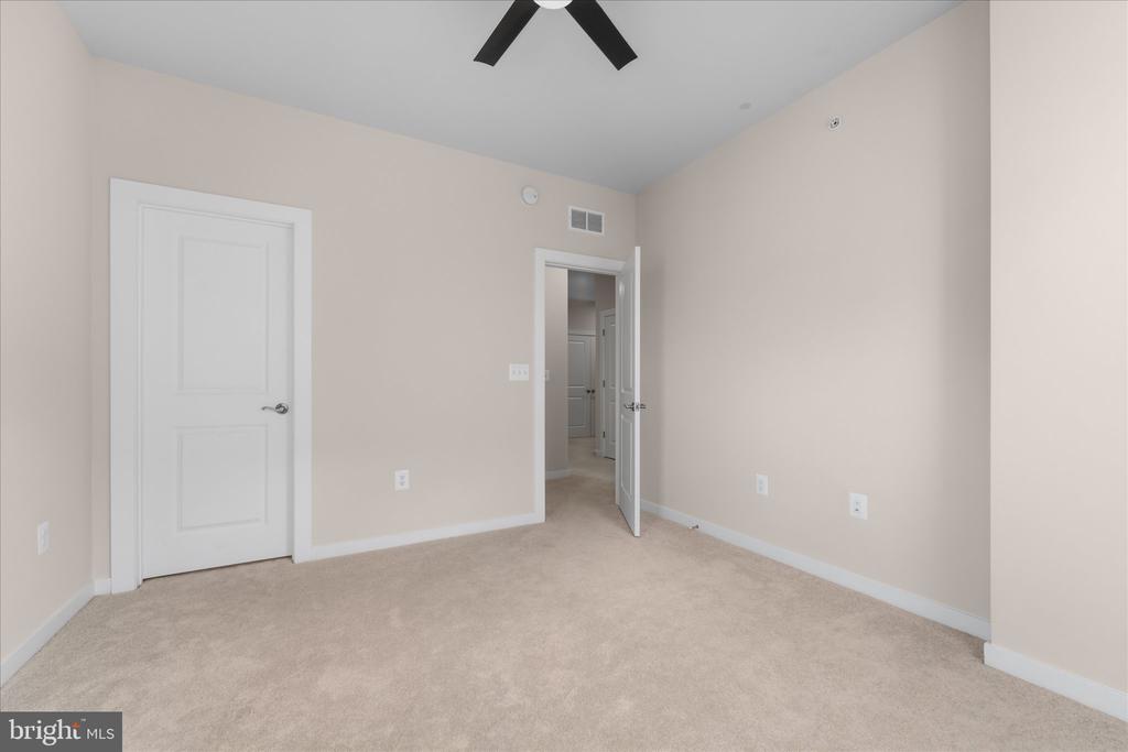 13695 INNOVATION STATION LOOP Unit: 77B