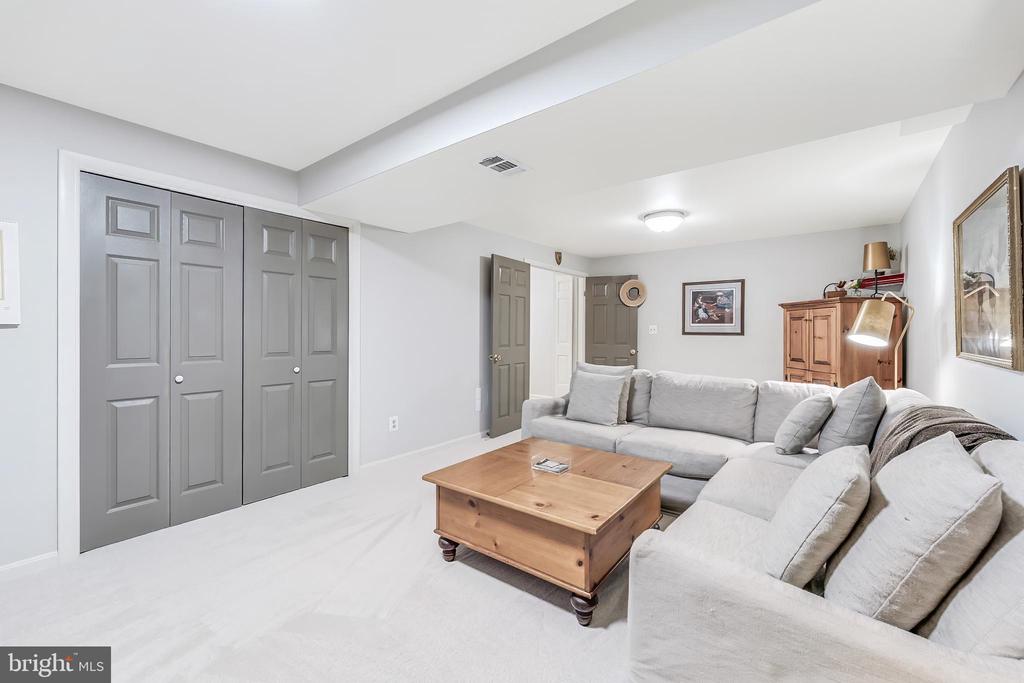 11686 STOCKBRIDGE LANE