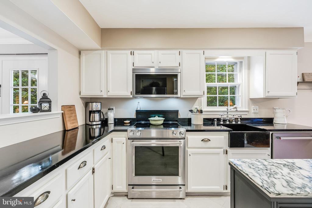 11686 STOCKBRIDGE LANE