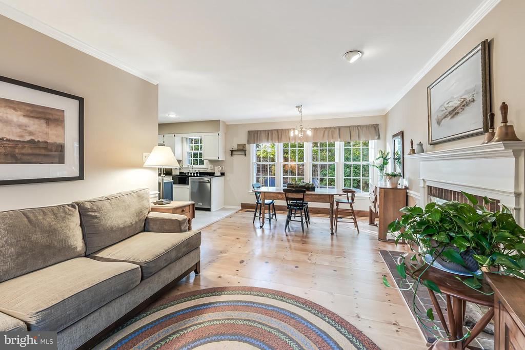 11686 STOCKBRIDGE LANE