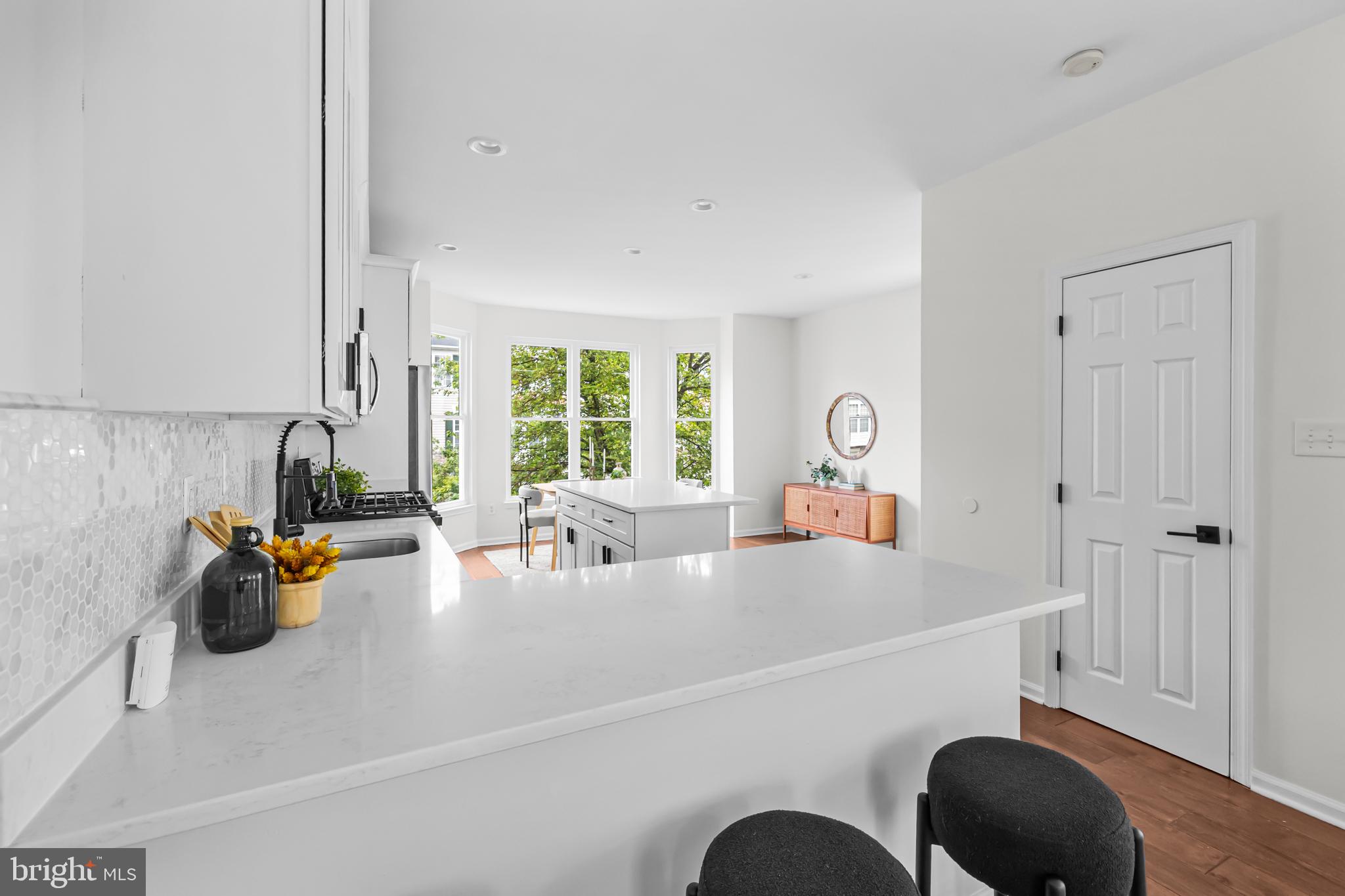 6954 BANCHORY COURT