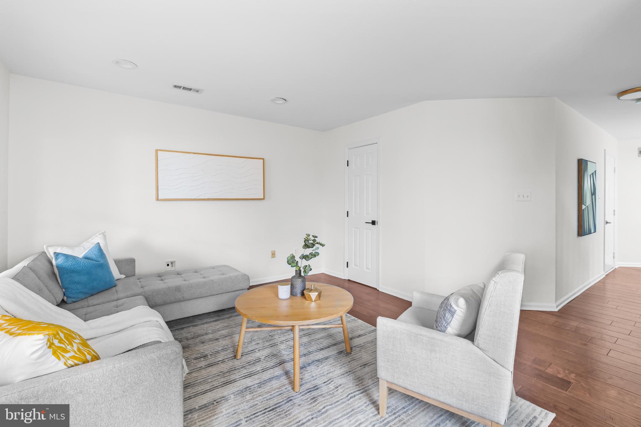 6954 BANCHORY COURT