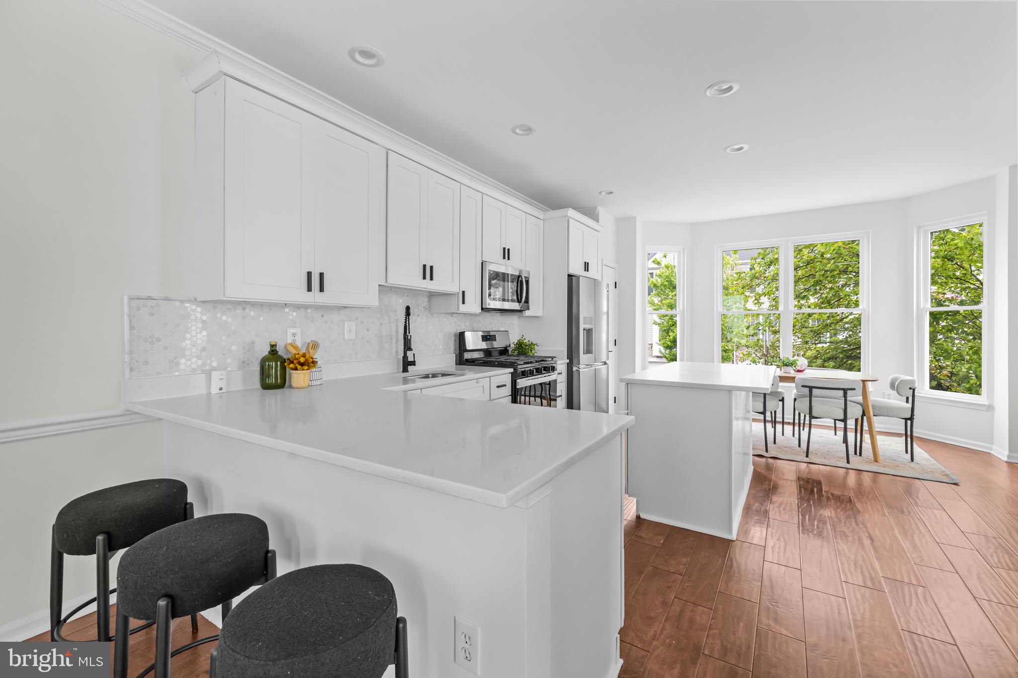 6954 BANCHORY COURT