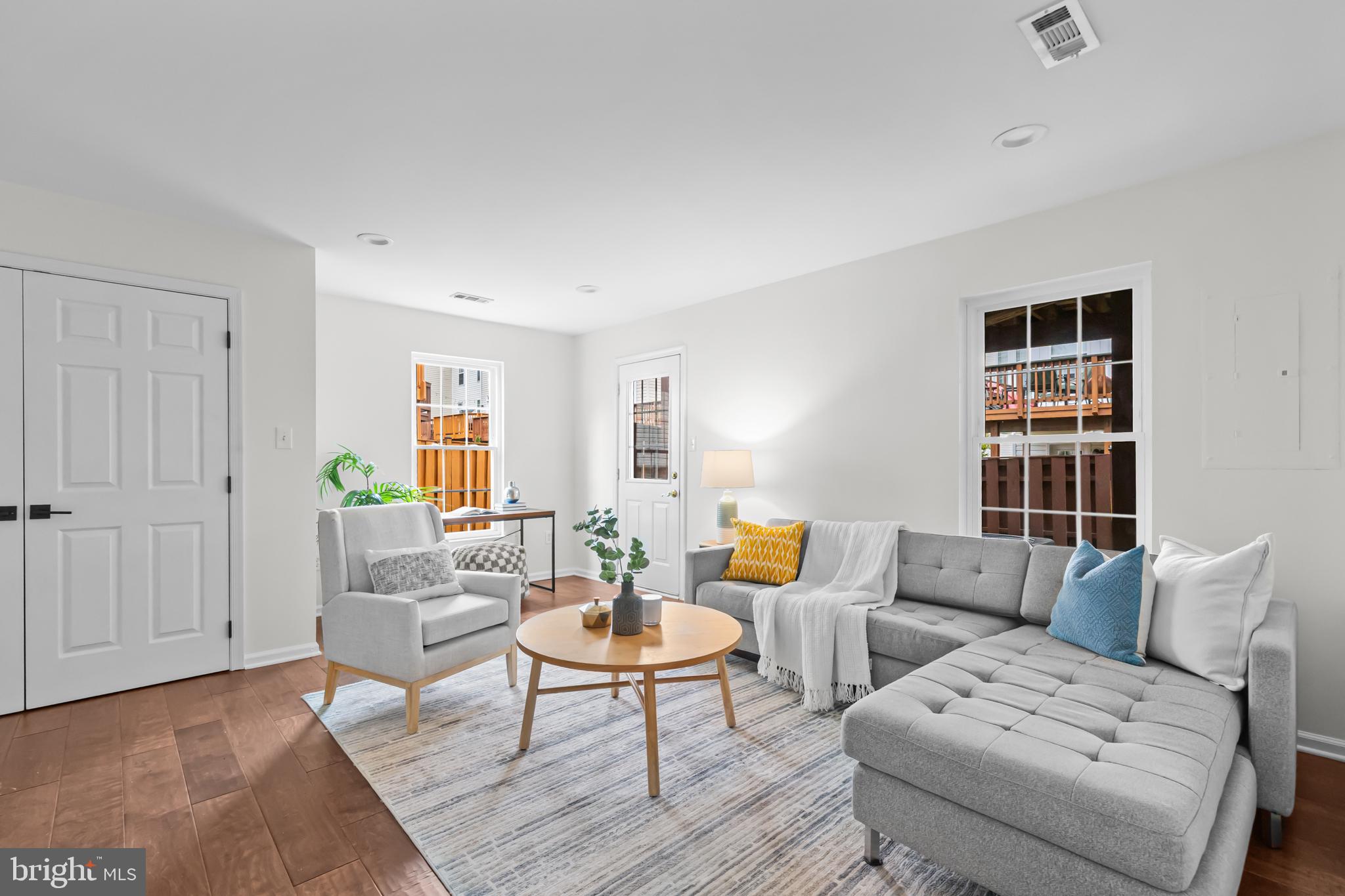 6954 BANCHORY COURT