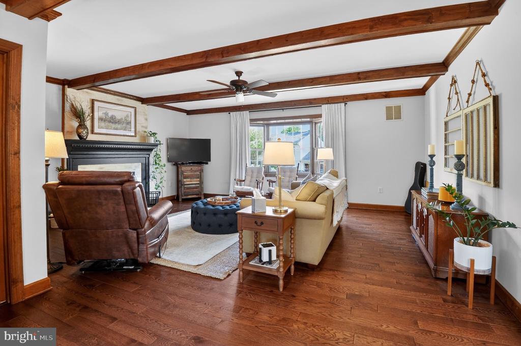 10349 STEAMBOAT LANDING LANE