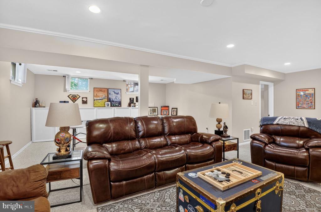 10349 STEAMBOAT LANDING LANE