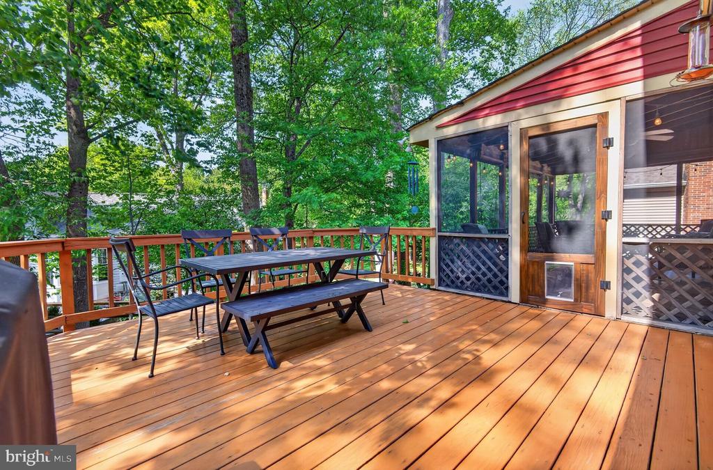 10349 STEAMBOAT LANDING LANE
