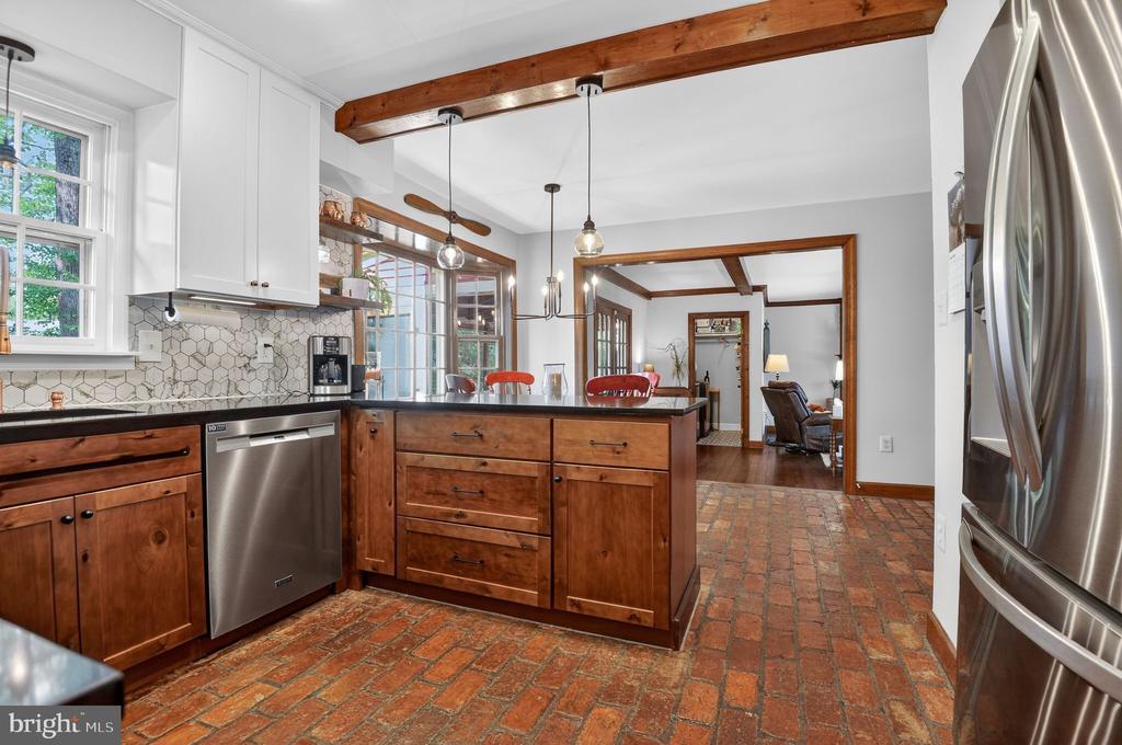 10349 STEAMBOAT LANDING LANE