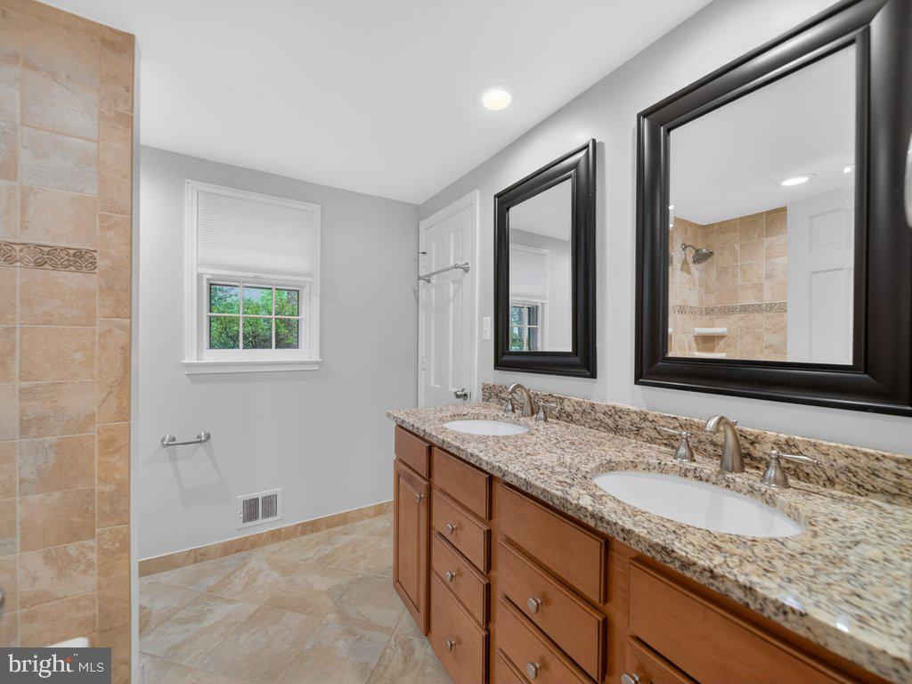 6108 WYOMA COURT