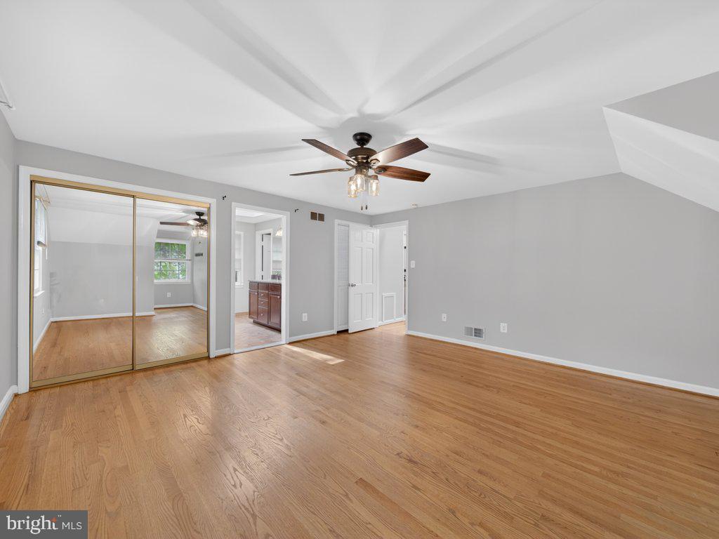 6108 WYOMA COURT