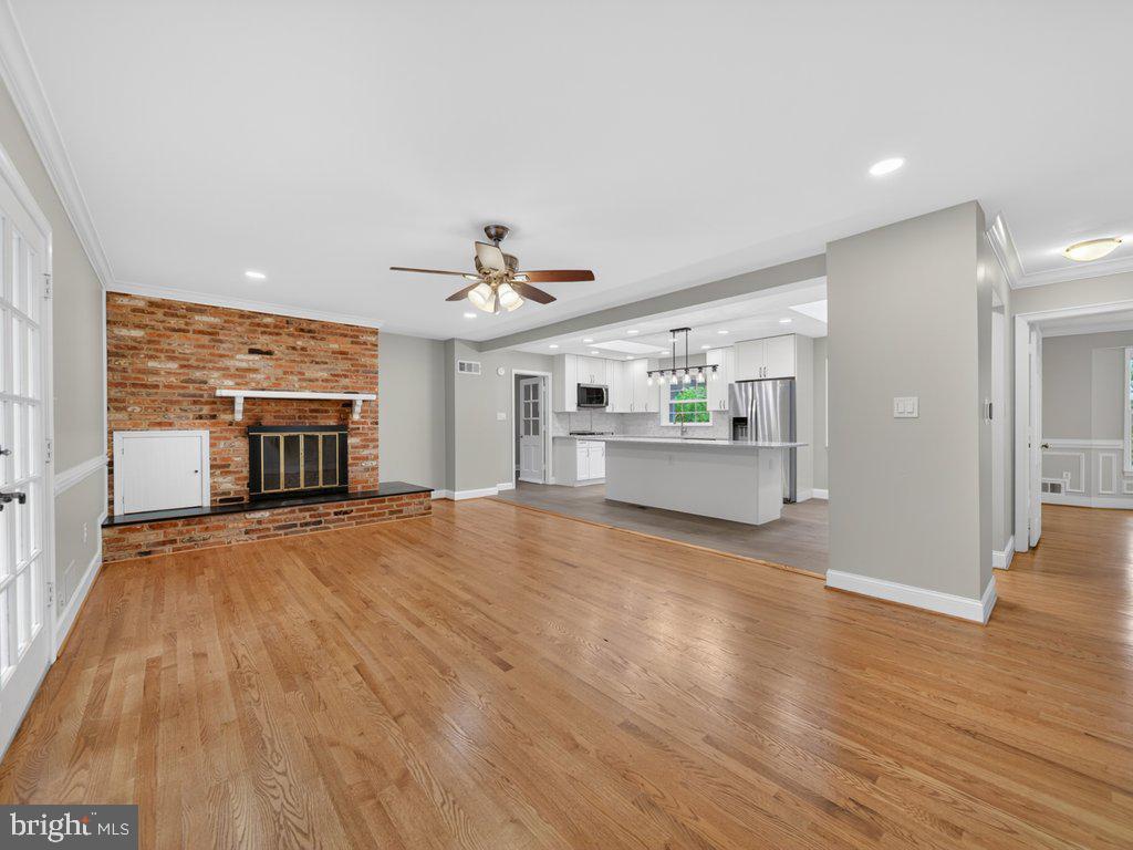 6108 WYOMA COURT