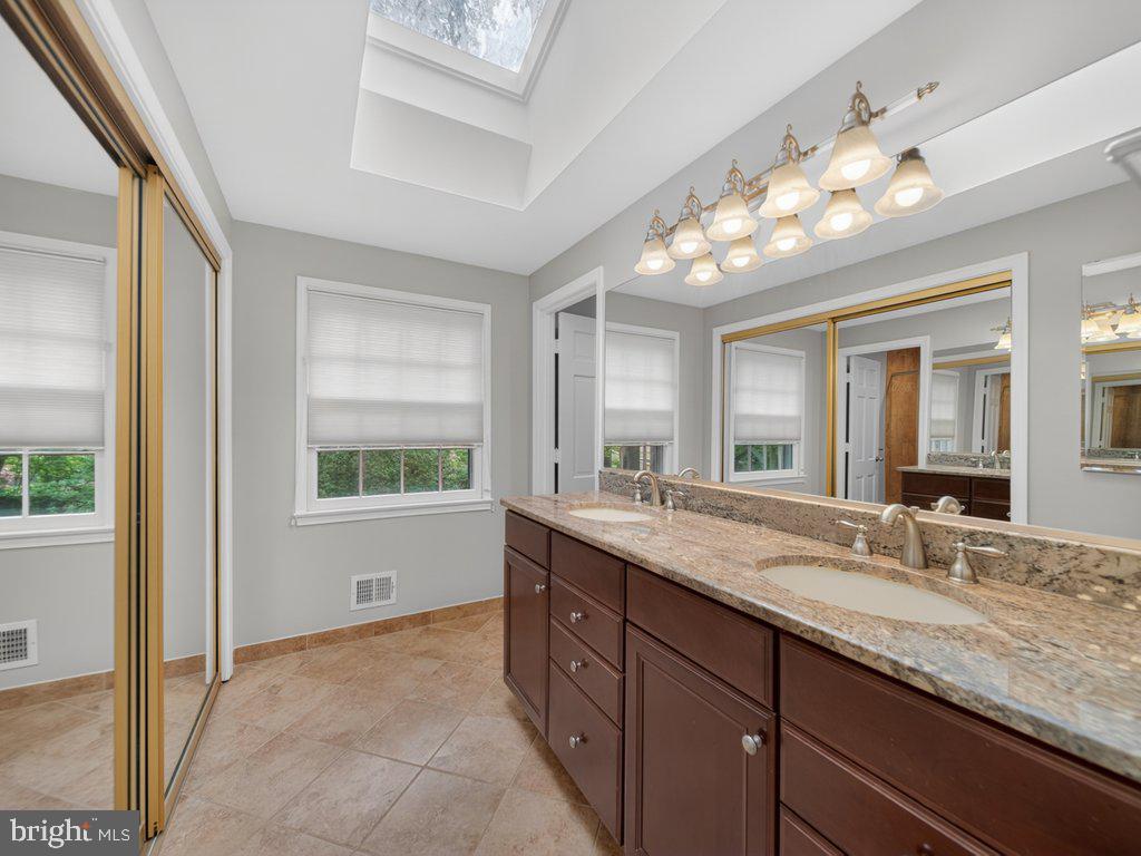 6108 WYOMA COURT