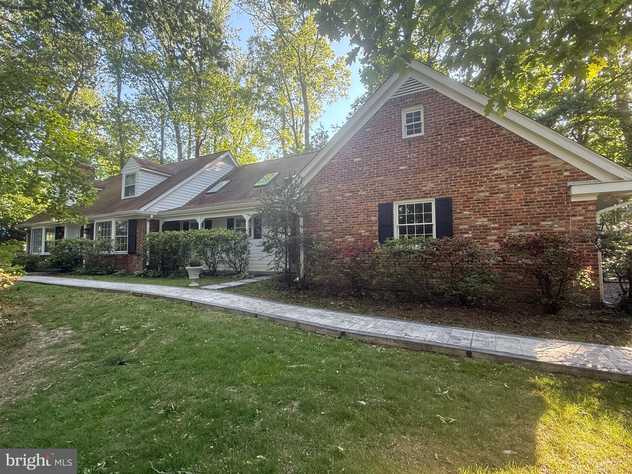 6108 WYOMA COURT