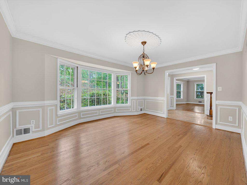 6108 WYOMA COURT