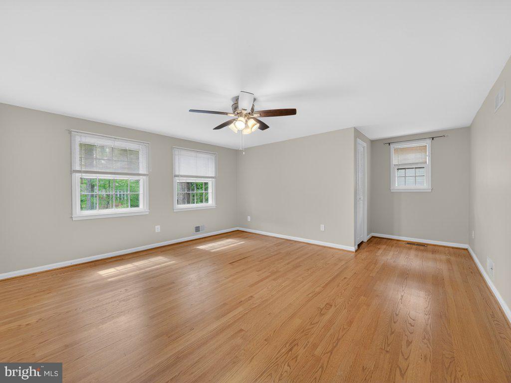 6108 WYOMA COURT
