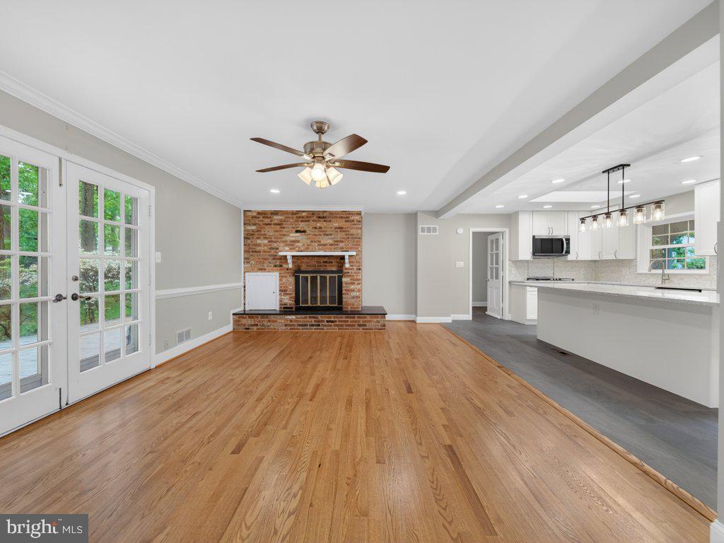 6108 WYOMA COURT